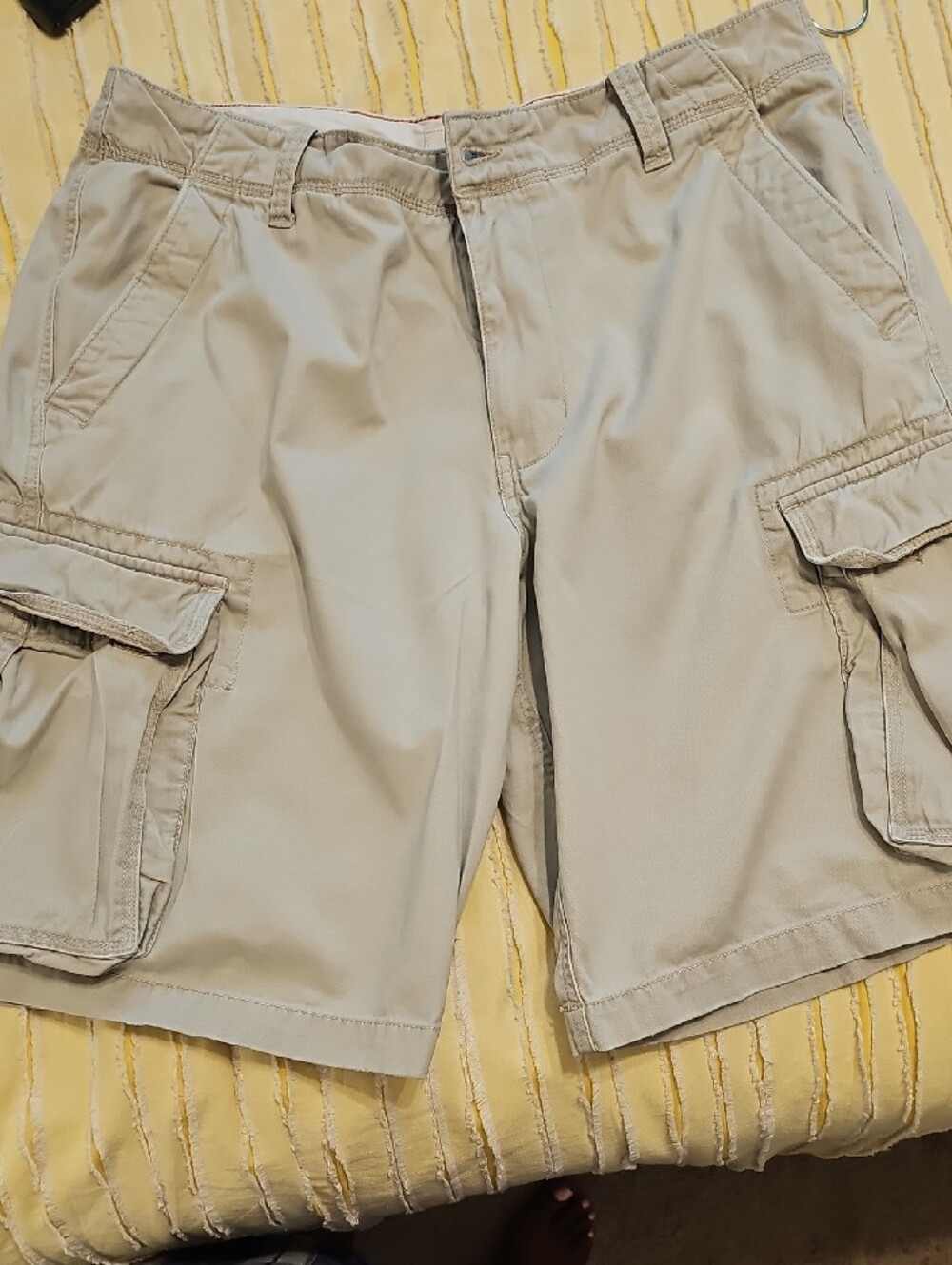 Route 66 Men’s Cargo Shorts in Cream with Orange Trim